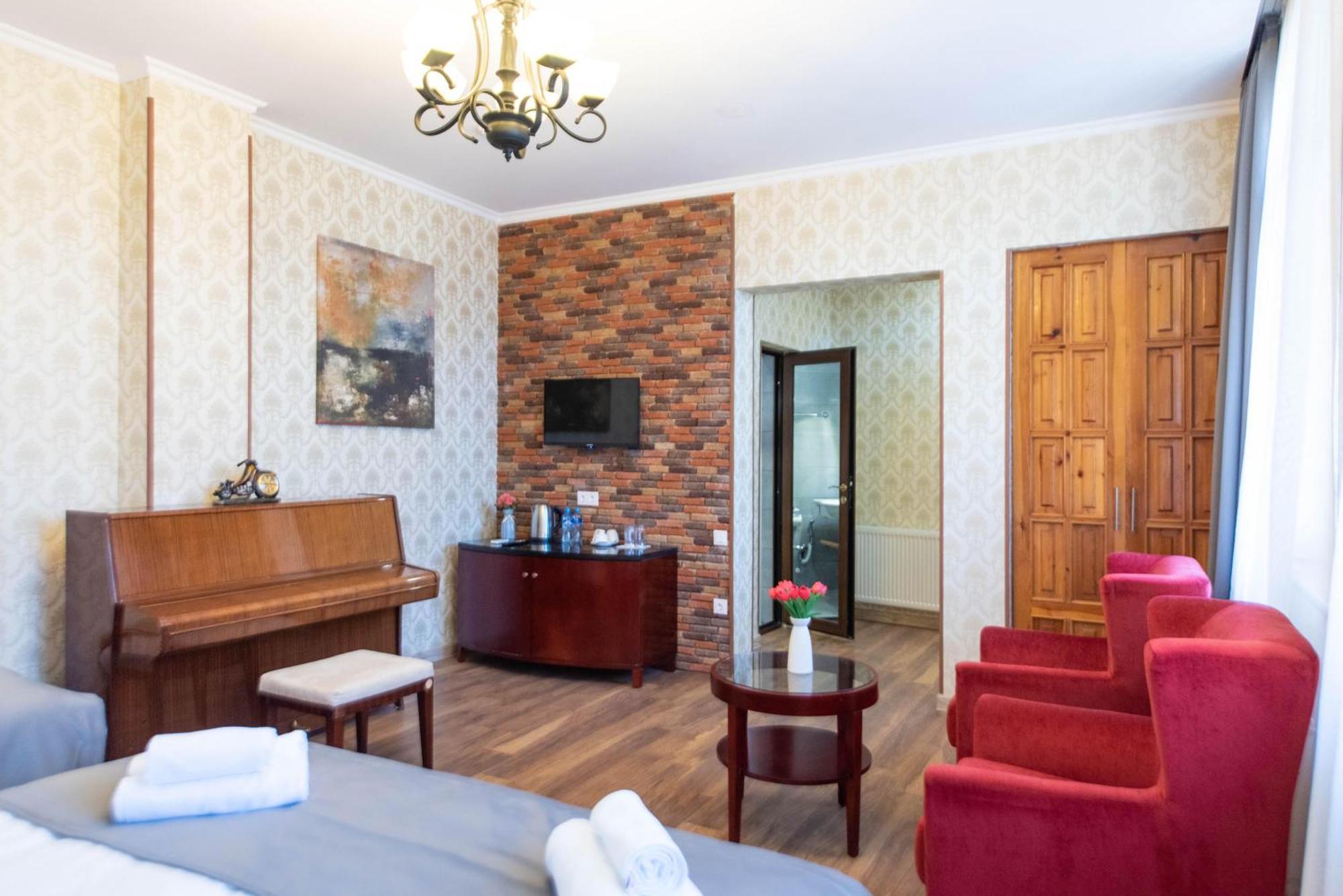 Kraveli Hotel Τυφλίδα Εξωτερικό φωτογραφία