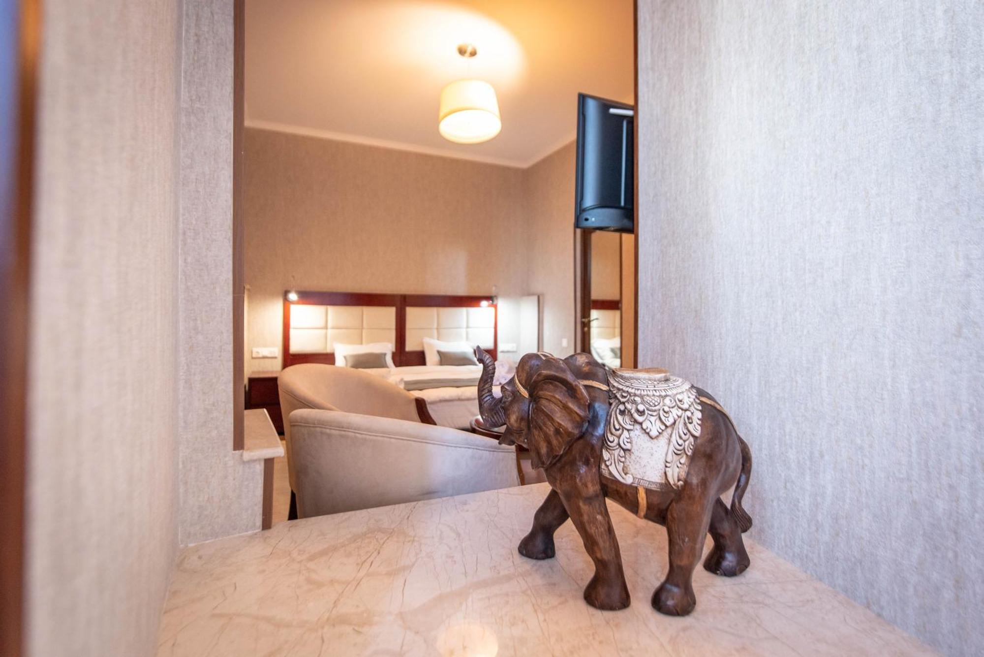 Kraveli Hotel Τυφλίδα Εξωτερικό φωτογραφία