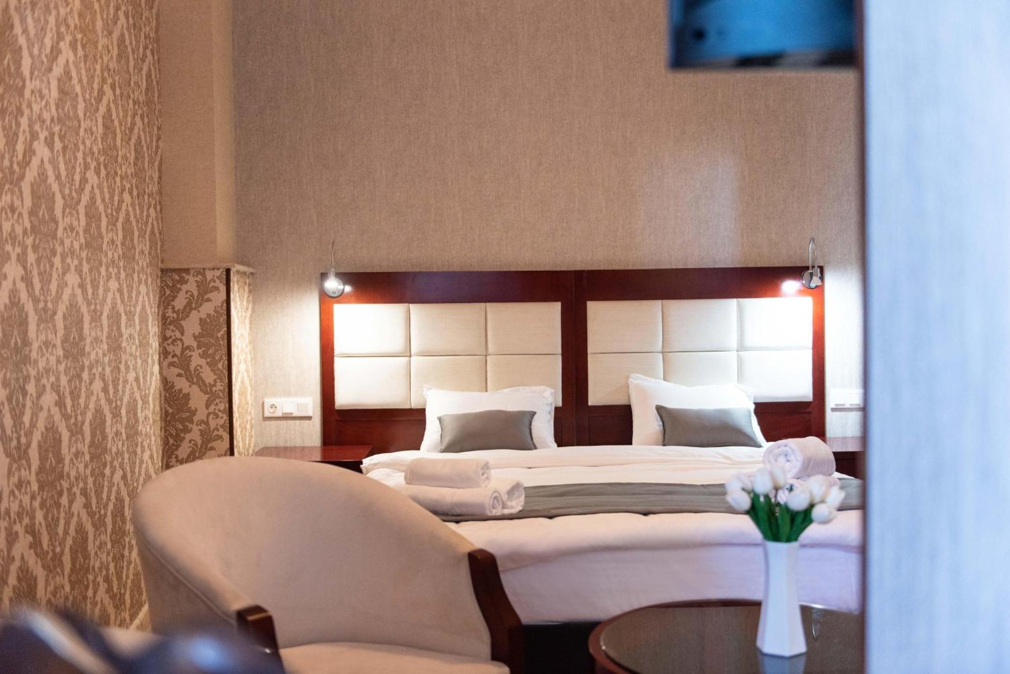 Kraveli Hotel Τυφλίδα Εξωτερικό φωτογραφία